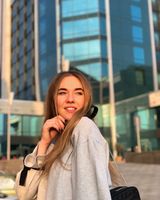 Яна Хохлова