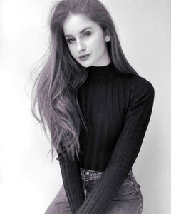 Анна Сниткова