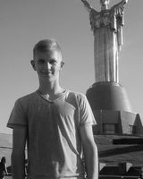 Олег Остапенко