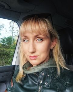 Анна Sacura