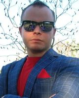 Денис Деметренко