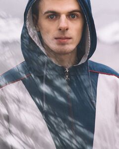 Максим 