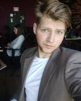 Антон Муха