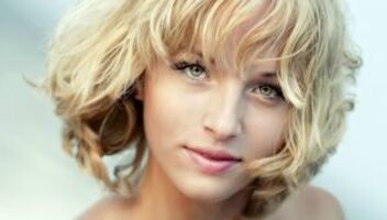 Красивые блондинки для документального фильма. Киев