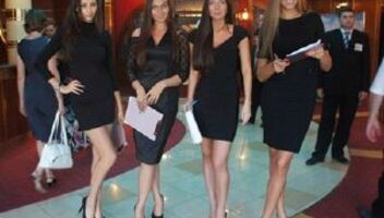 Хостес-Аниматор Филип Моррис Креативные девушки СРОЧНО НА ЗАВТРА  СР 6 НОЯБРЯ 17-30 18-00!!!