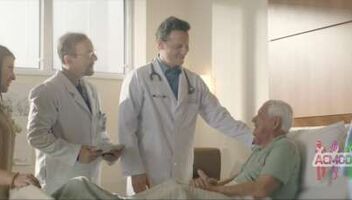 Медперсонал и пациенты для съемок рекламы в клинике