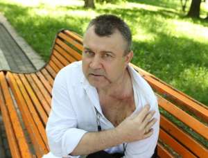 Для съемки Инсайдера, нужен статист как на фото