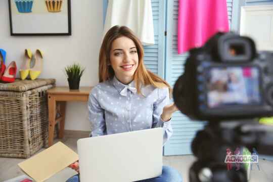 Крутейший воркшоп для детей и подростков «Как стать блогером TikTok/YouTube и собрать миллион подписчиков». Только 21 февраля!