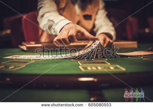 КРУПЬЕ. Мужчина 20-35 лет с красивыми руками, умеющий делать трюки с картами