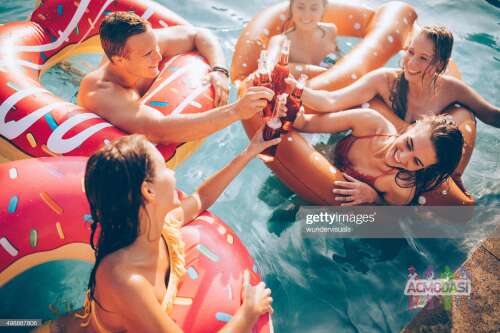 Ищем моделей для фотосъемки &quot;Pool Party&quot;