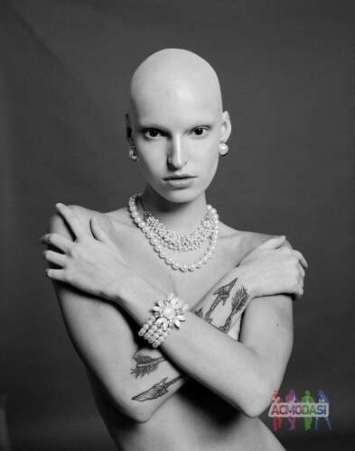 Шукаємо дівчину для зйомок у фото-проекті