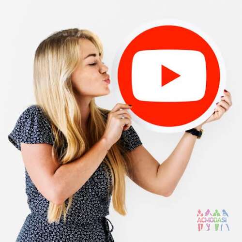 Ведуча медичного блогу на youtube англійською мовою