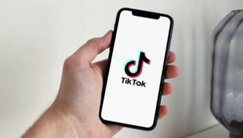 Съемка рекламных роликов на телефон в формате TikTok