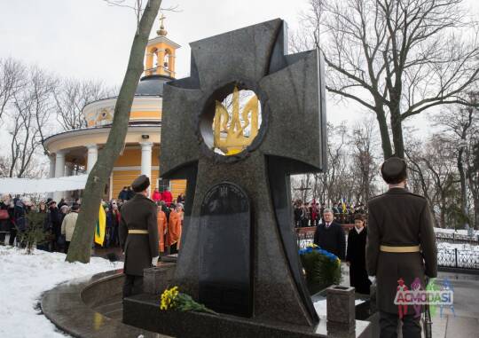 На головну роль у кліпі потрібен чоловік або жінка від 20 до 30 років