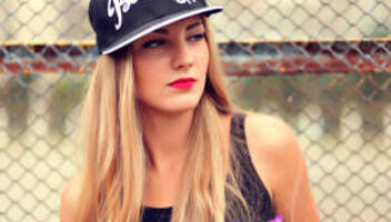 КИЕВ ТФП  Пришло время классных уличных фотосессий в стиле SEXY SWAG. 