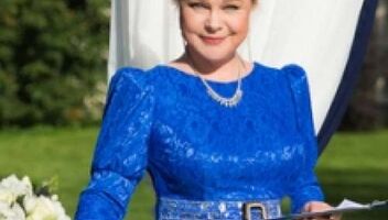 Регистратор из ЗАГСА