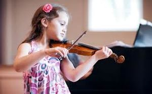 Девочка скрипачка, мальчик пианист 8-11 лет