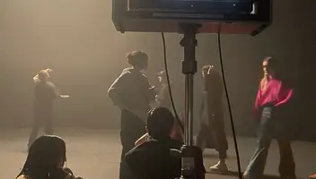 Танцівники для зйомки кліпу