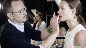Модель на макияж в стиле Dior