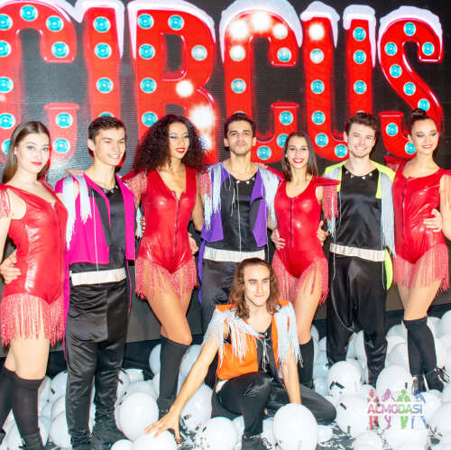 Профессиональные Танцоры и начинающие в шоу для работы в Турции 
