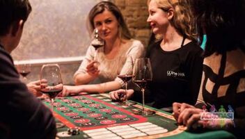 Ищу моделей (парня и девушку) на съемку винных игр 