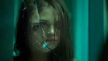 Головна роль - Вона