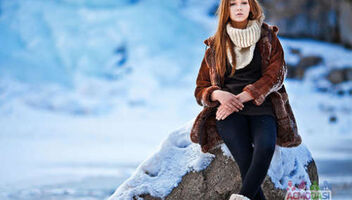 Девушка модель на зимнюю фотопрогулку и на студийную сьемку