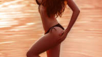 Только КИЕВ ТФП Бесплатно. Девушка с красивым телом. Съёмка у воды, на пляже или в песках. 16-25 года. Строго!