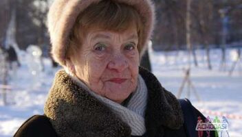 04.04! Киев! Нужна женщина 60-75 лет!