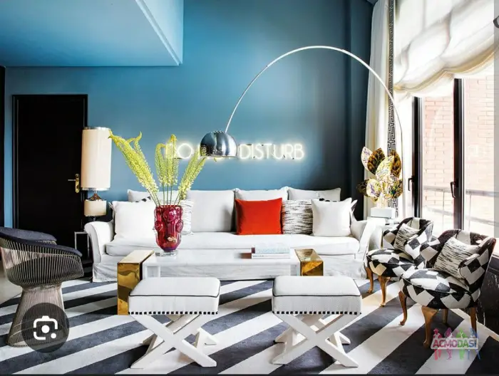 Декоратор у фотостудію