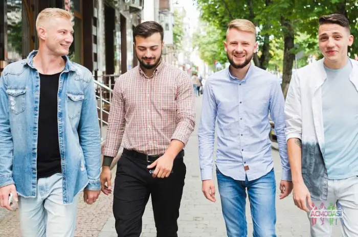 Кастинг на чоловічу роль у соціальному опитуванні