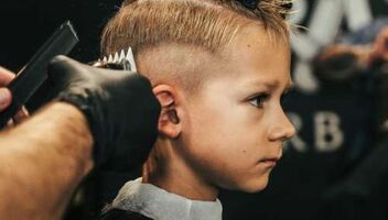 Ищу модель (мальчика) на съемку услуги "Стрижка папы и сына" в известном барбершопе Киева