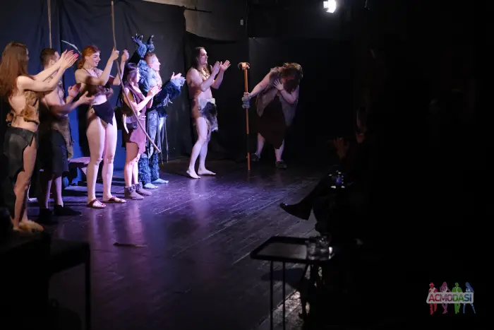 Актори у приватний сучасний театр