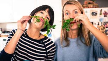 Для съемки кулинарной рубрики нужны свекрови с невестками