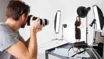 Потрібні фотографи