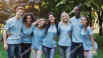 Девушки и парни афроамериканской внешности