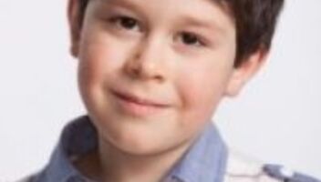 Темноволосый мальчик 6-7 лет - кастинг на рекламу