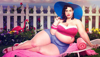 Девушки с очень пышными формами. 