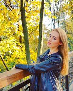 Анна Литвинова Смуток