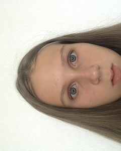 Дар‘я Мініч Здивування
