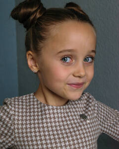 Єва Мельник Задумливість