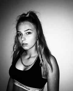 Anastasia Shapoval Задумливість