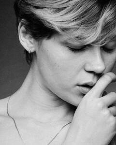 Nataliya Zinchenko Смуток