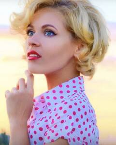 Nataliya Zinchenko Задумливість