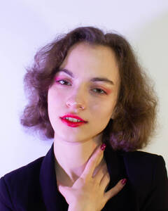 Аліна Чікірис Пристрасть