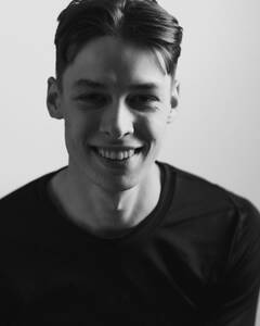 Владислав Каретник Щастя