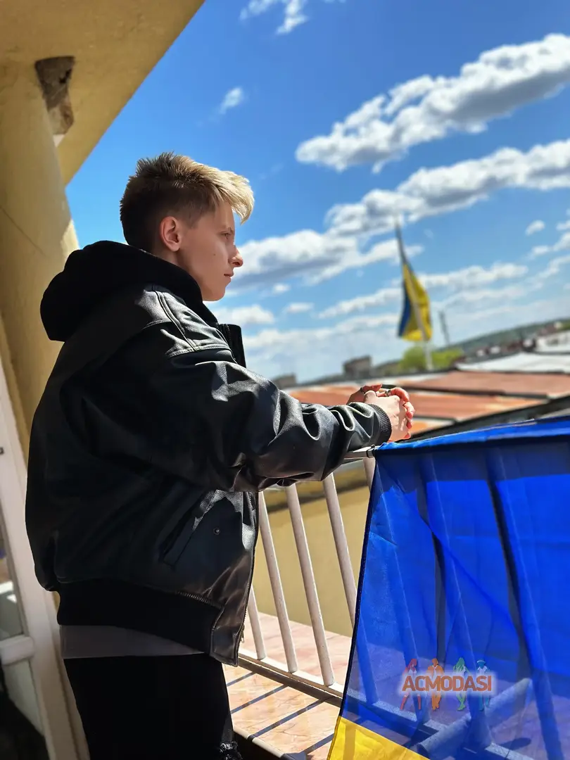 Kris  Molnar фото №1754567. Завантажено 08 Квітня 2026