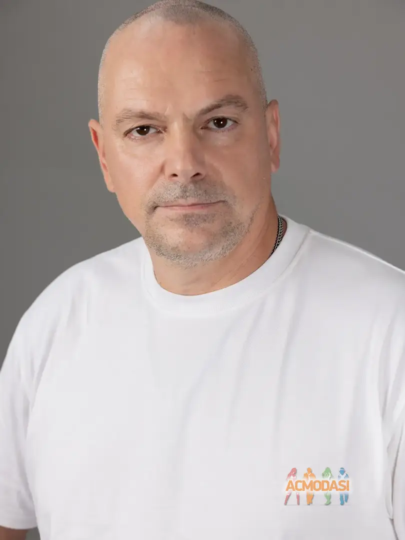 Gregory  Syrota aka Zvi Shulman фото №1757044. Завантажено 10 Липня 2026