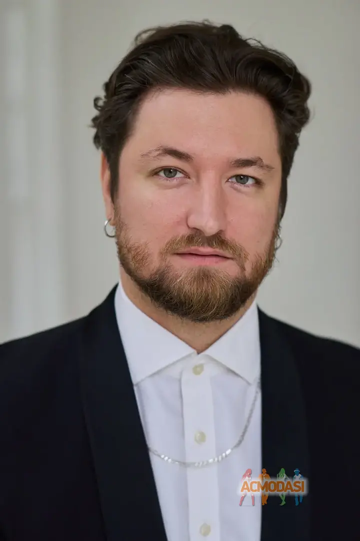 Дмитро  Оніщенко фото №1740765. Завантажено 13 Березня 2025