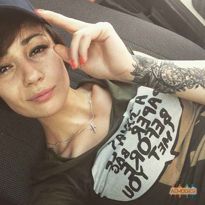 Хохлюк Олена Олександрівна фото №1092908. Завантажено 18 Серпня 2017